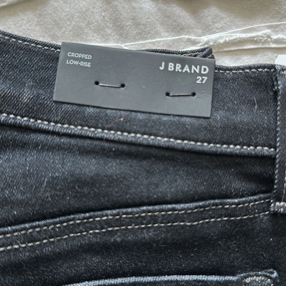 NWT J BRAND low rise crop size 27.  Color silencia. - Picture 2 of 6